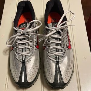 New. Never been worn. 2006 Airmax 360